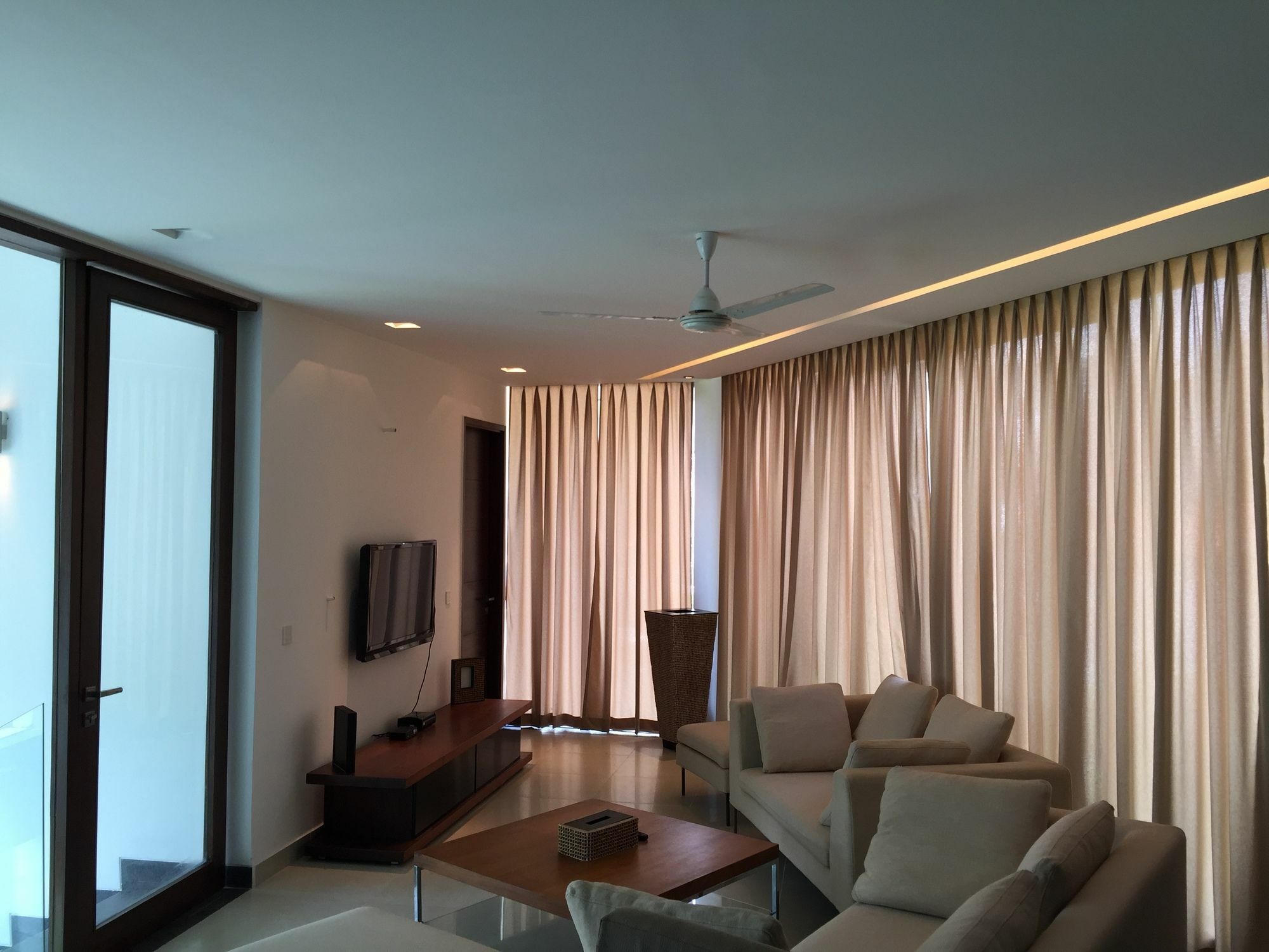 Calem Grove Hotel Candolim Ngoại thất bức ảnh